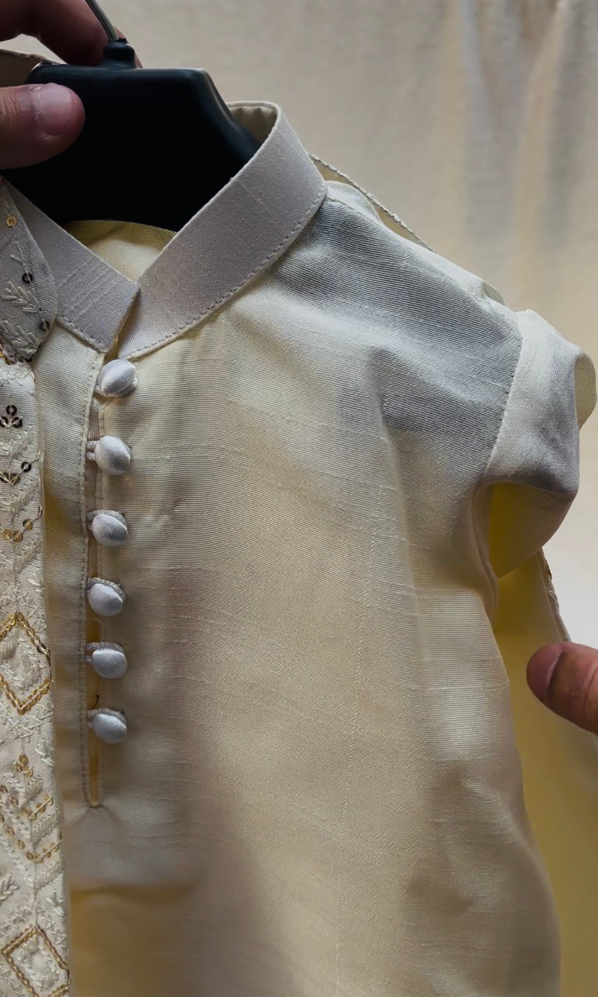 Off-White Embroidered Sherwani Suit (102)