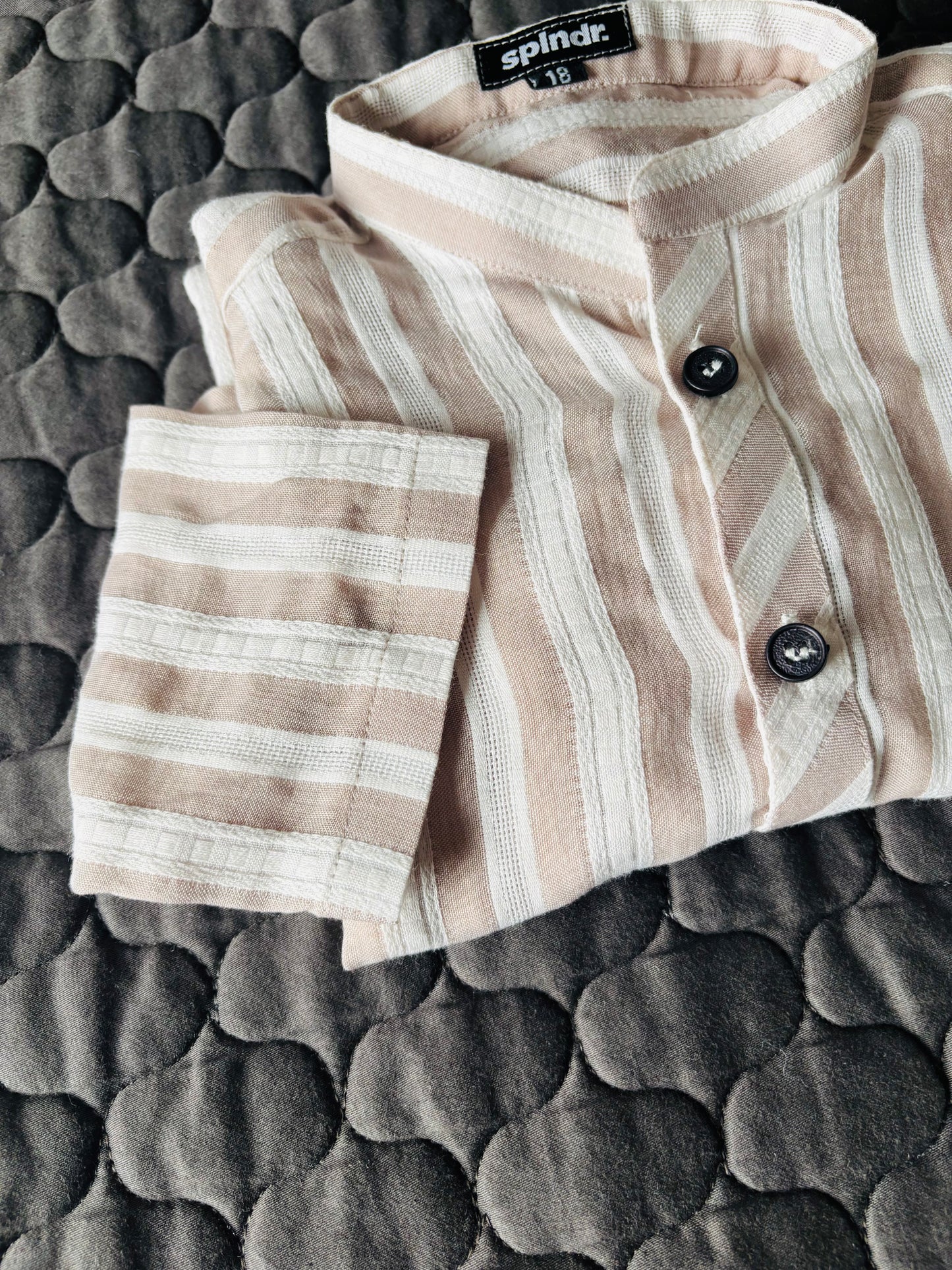 BEIGE STRIPES