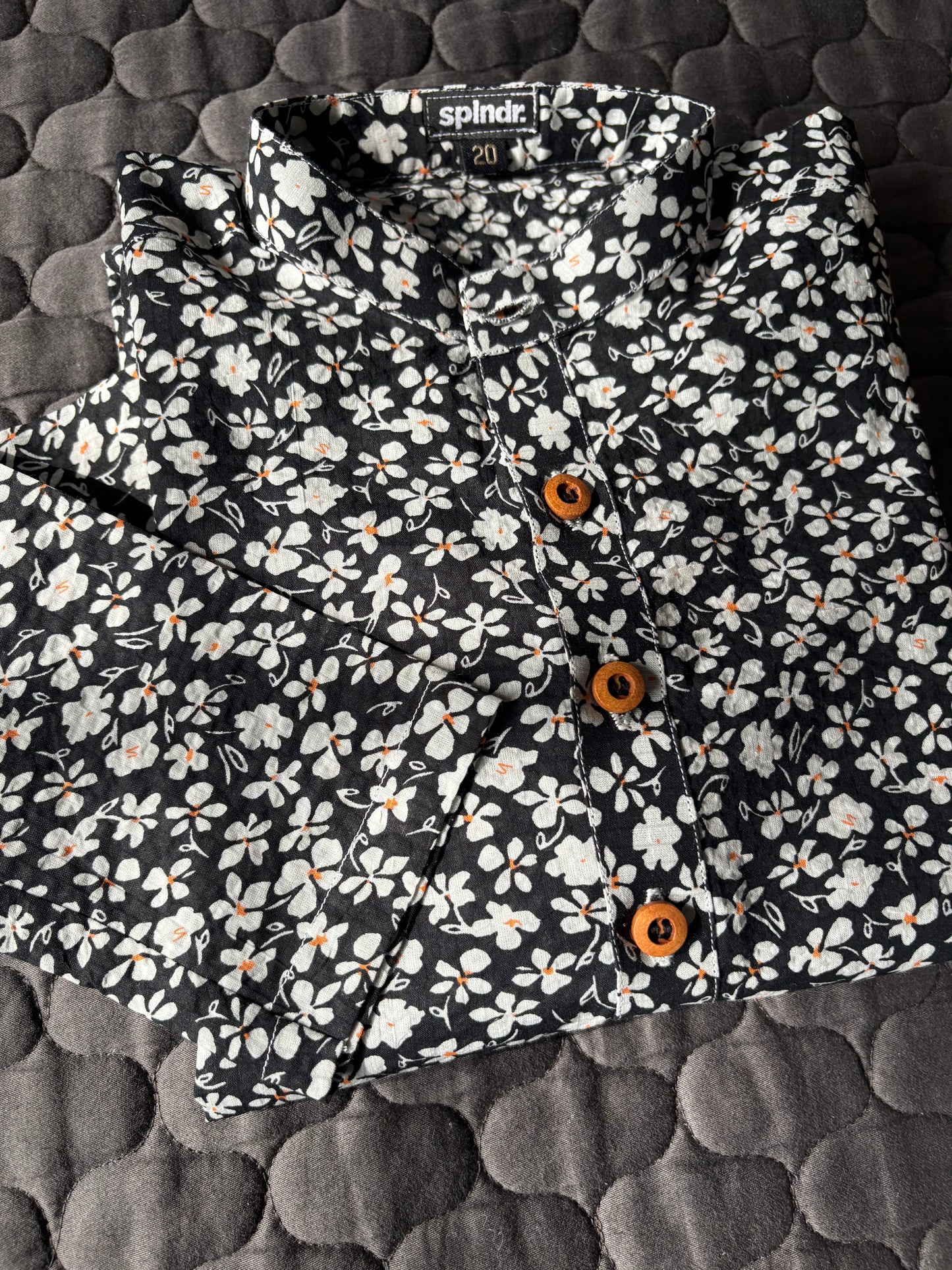 BLACK FLORAL
