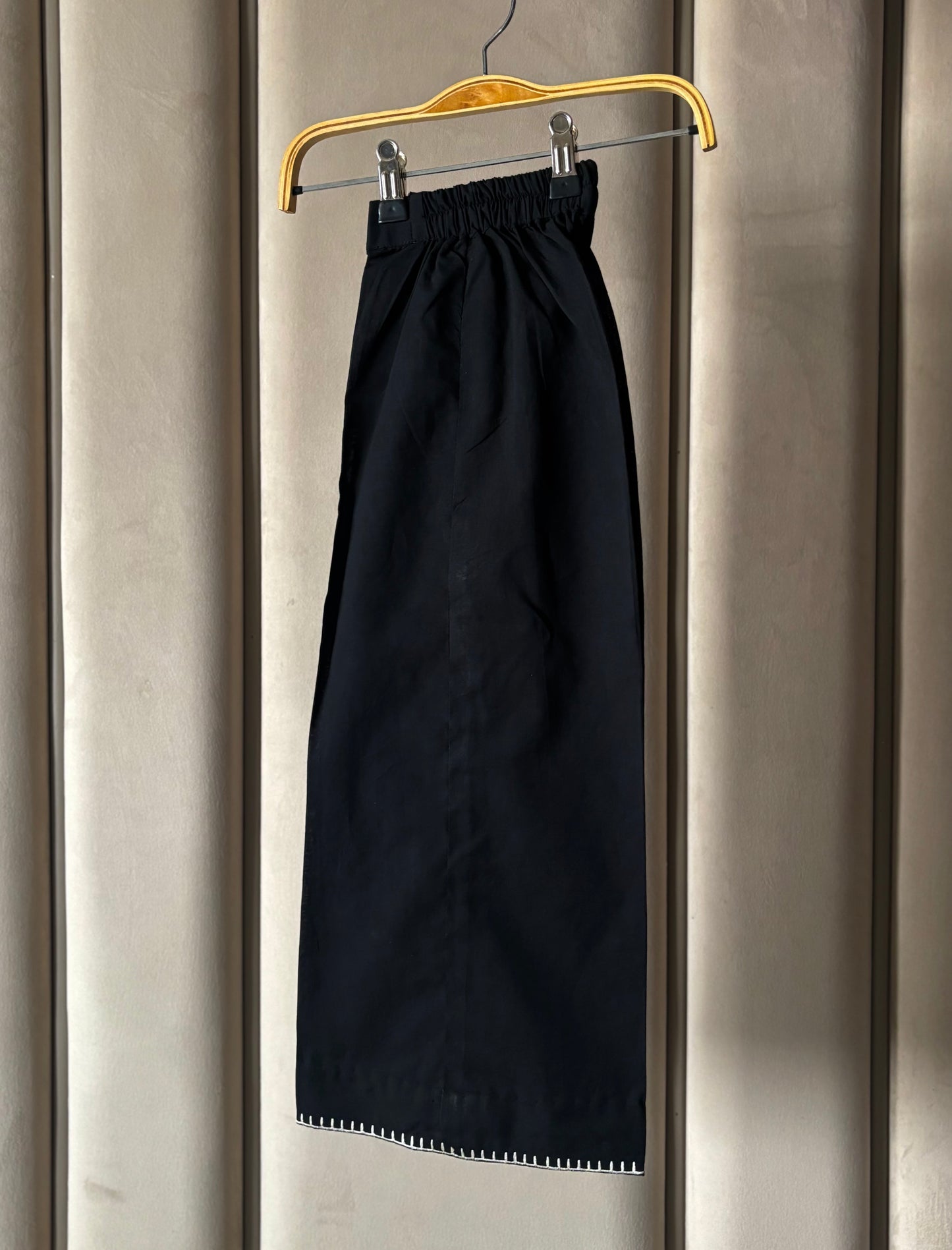 Black 2 pc