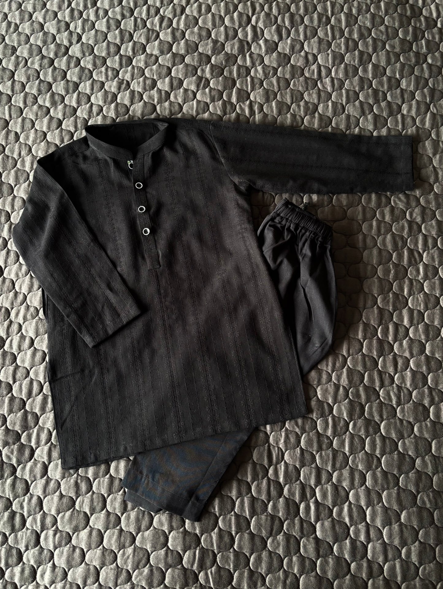 SELF BLACK