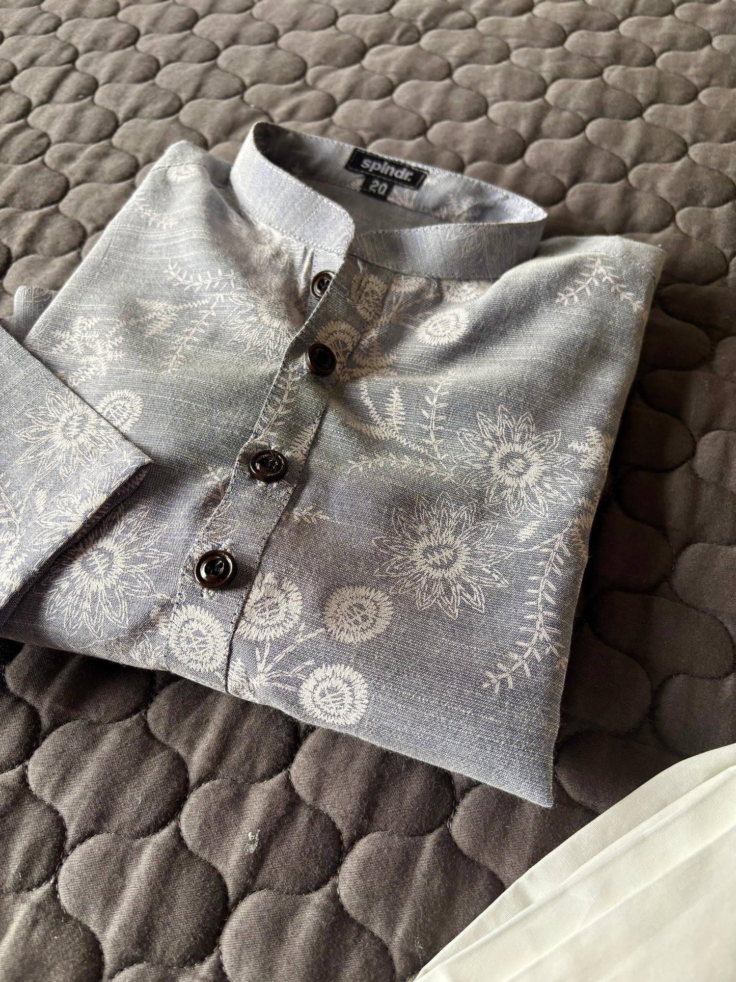 GRAY FLORAL IRISH
