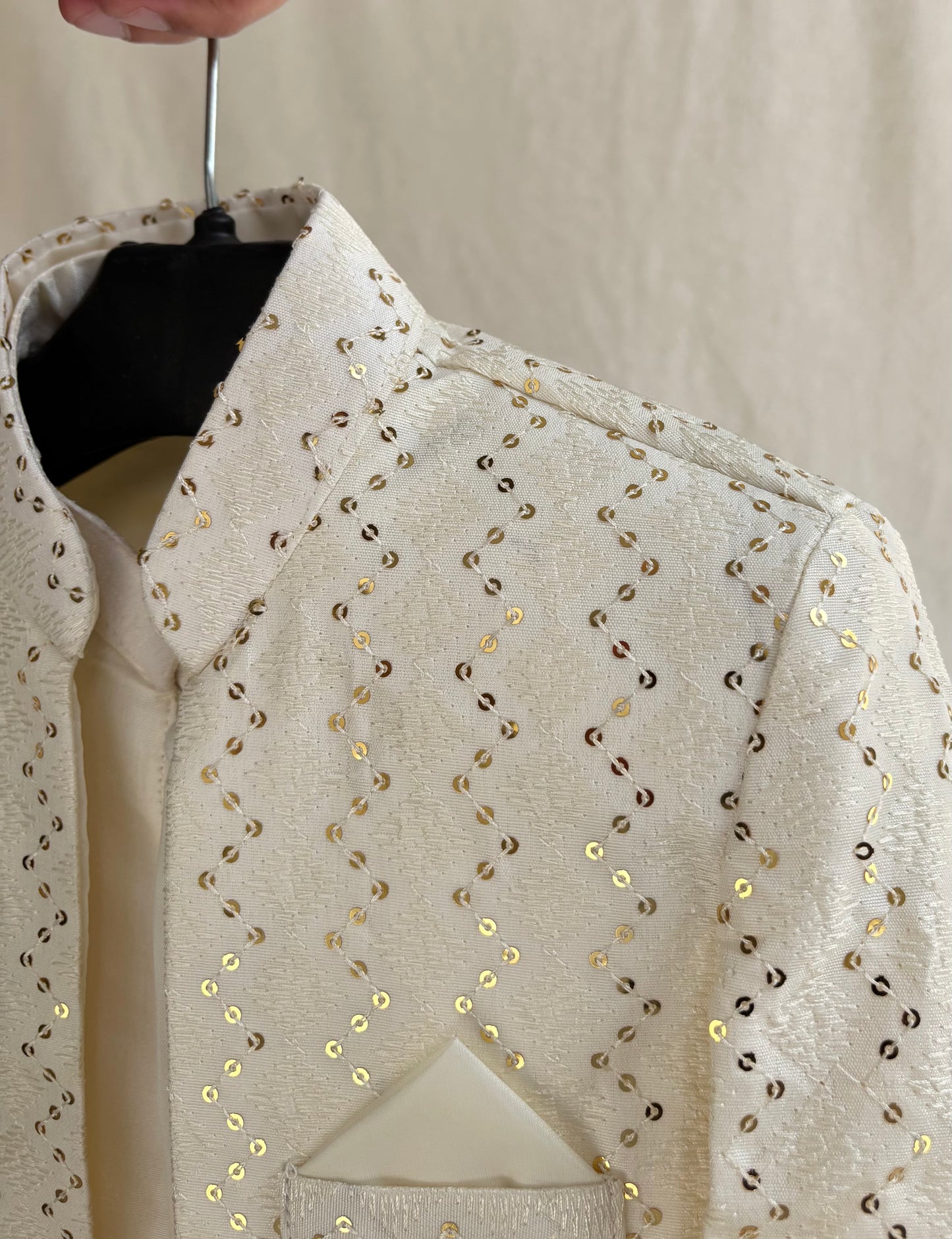 Off-White Embroidered Sherwani Suit (109)