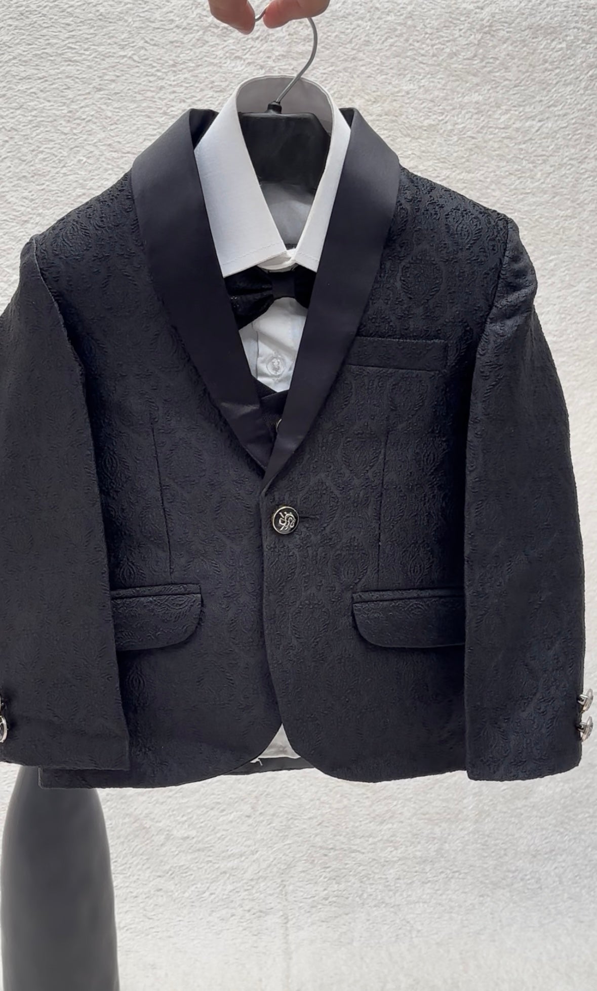 Textured Black Suit 4pc