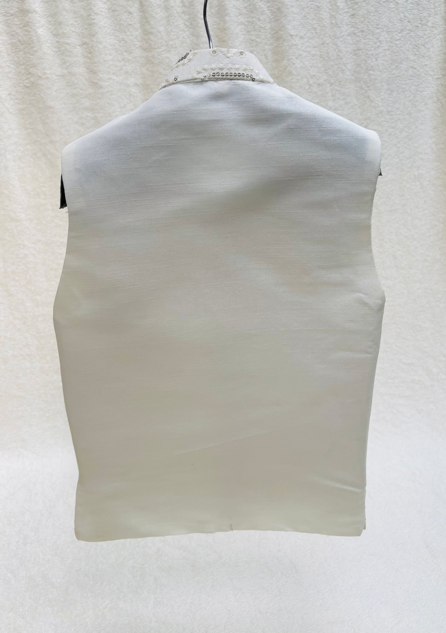 Off-White Embroidered Waistcoat (102)