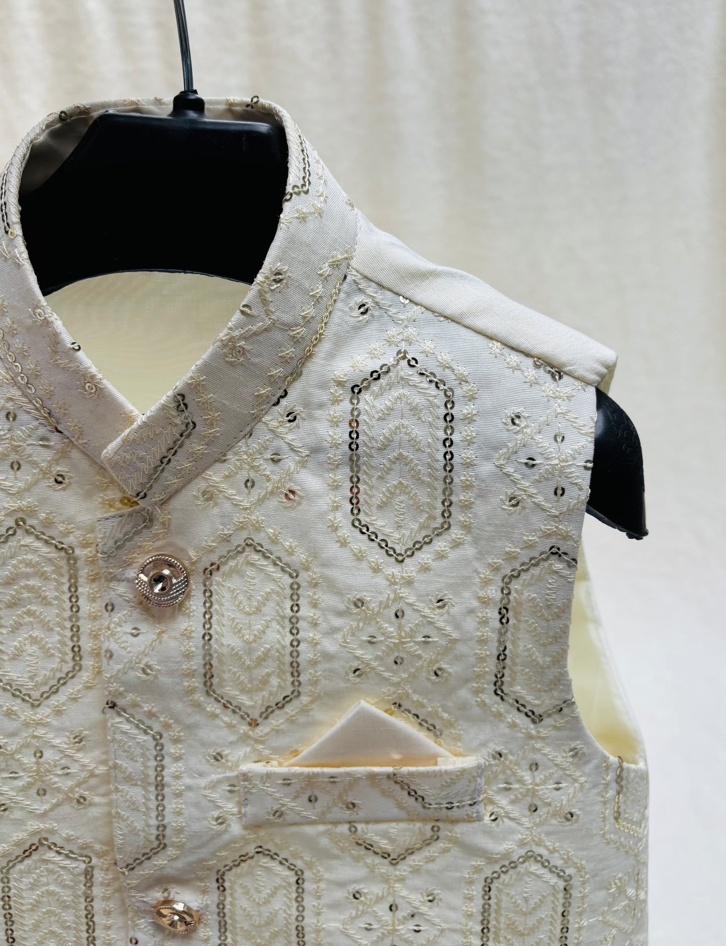 Off-White Embroidered Waistcoat (102)