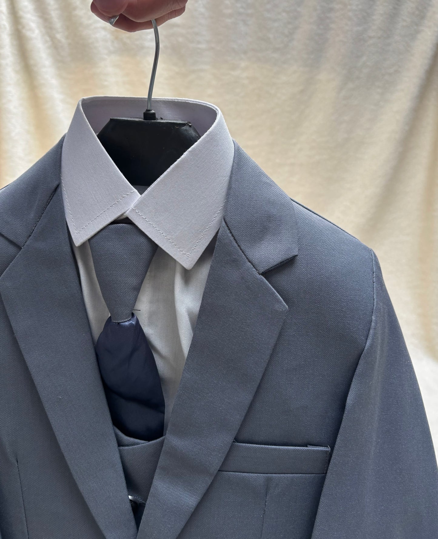 Light Gray Suit 4pc